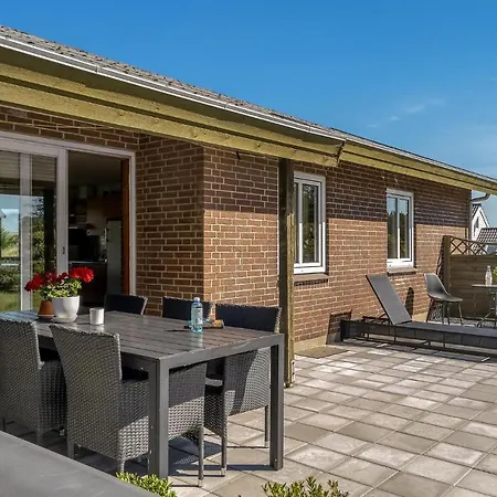 3 Bedroom Beautiful Home In Thisted Thisted